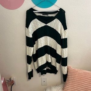 Brandy melville sweater